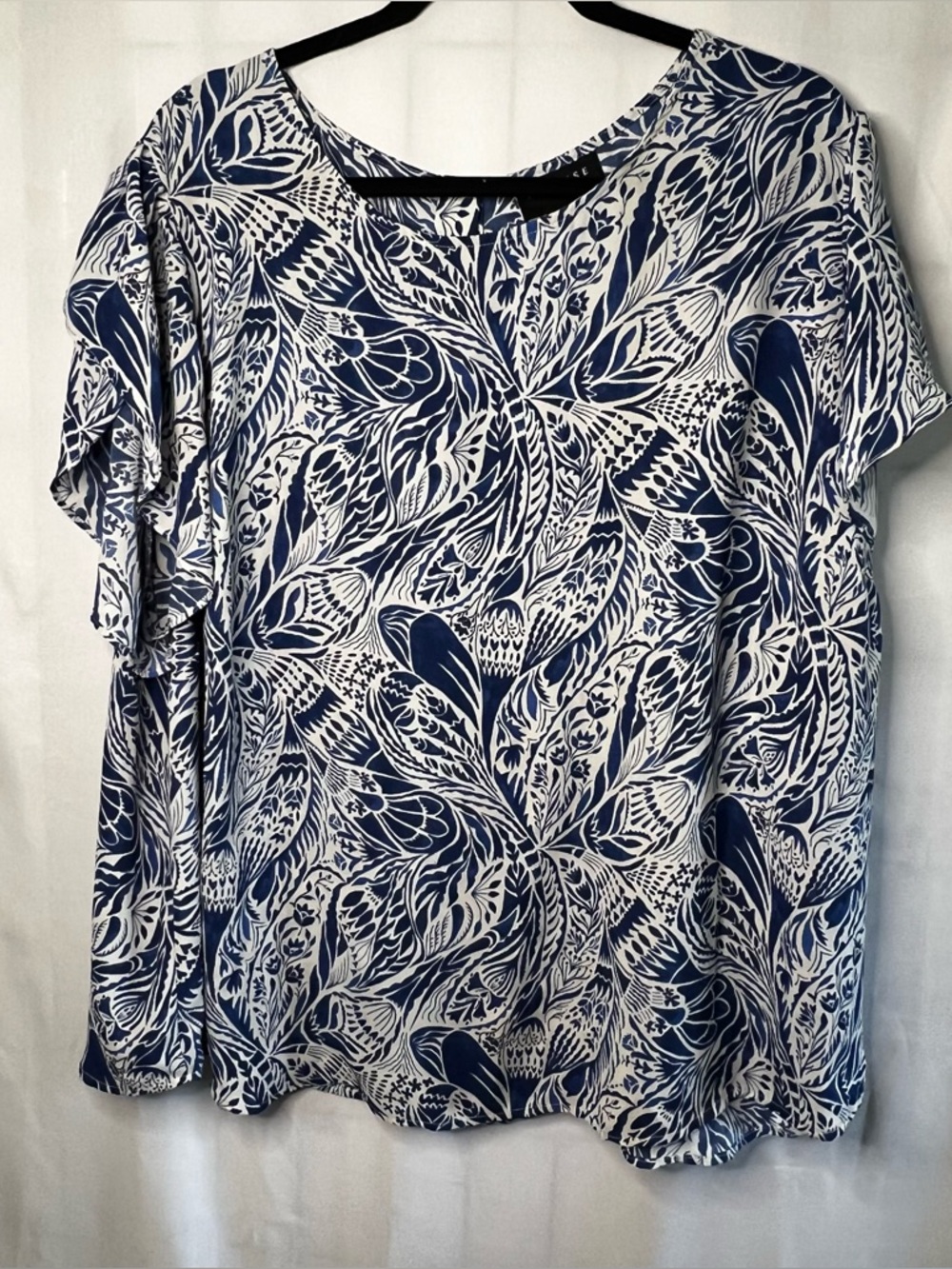 Premise Blouse 3X Plus Size Blue White Floral Button Front Flowy Top